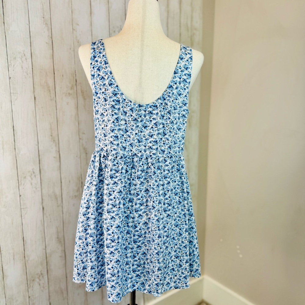 H&M Divided Blue Floral Sleeveless Dress – Size 8 - Picture 9 of 11